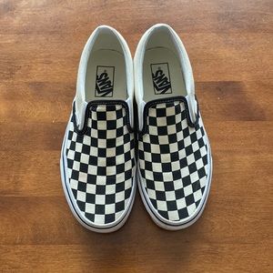 Lightly work checkerboard vans. Black & white